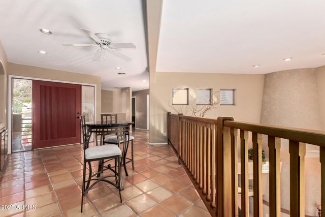 31 W BERYL Avenue, Phoenix, AZ 85021