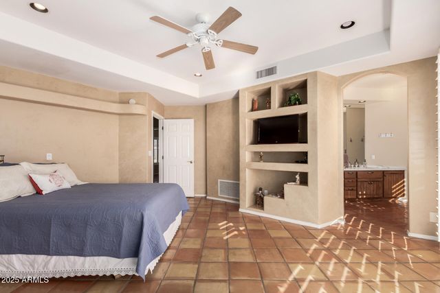 31 W BERYL Avenue, Phoenix, AZ 85021