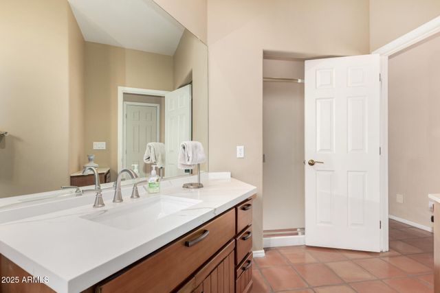 31 W BERYL Avenue, Phoenix, AZ 85021