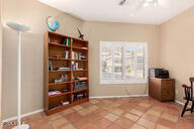 31 W BERYL Avenue, Phoenix, AZ 85021