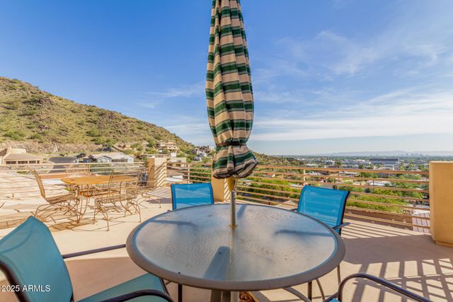 31 W BERYL Avenue, Phoenix, AZ 85021