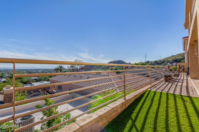 31 W BERYL Avenue, Phoenix, AZ 85021