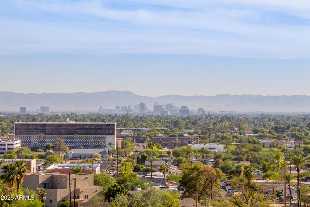 31 W BERYL Avenue, Phoenix, AZ 85021