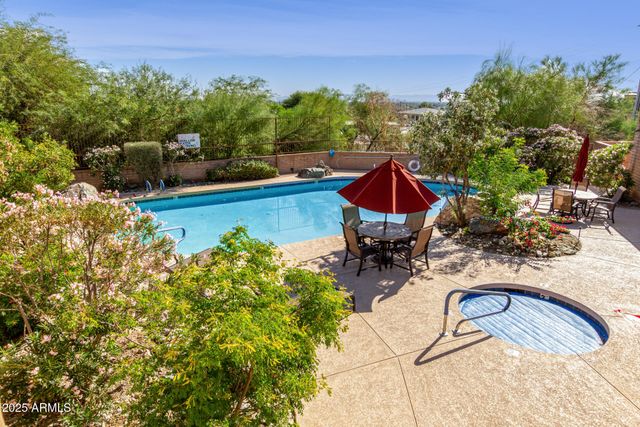 31 W BERYL Avenue, Phoenix, AZ 85021