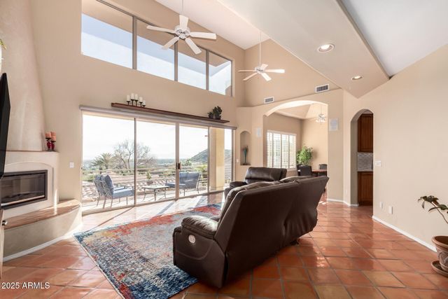 31 W BERYL Avenue, Phoenix, AZ 85021