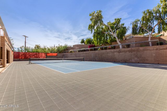 31 W BERYL Avenue, Phoenix, AZ 85021
