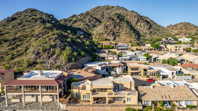 31 W BERYL Avenue, Phoenix, AZ 85021