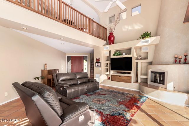 31 W BERYL Avenue, Phoenix, AZ 85021