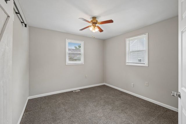 13 Myra Avenue, Pontiac, MI 48341
