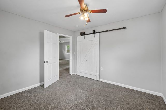 13 Myra Avenue, Pontiac, MI 48341