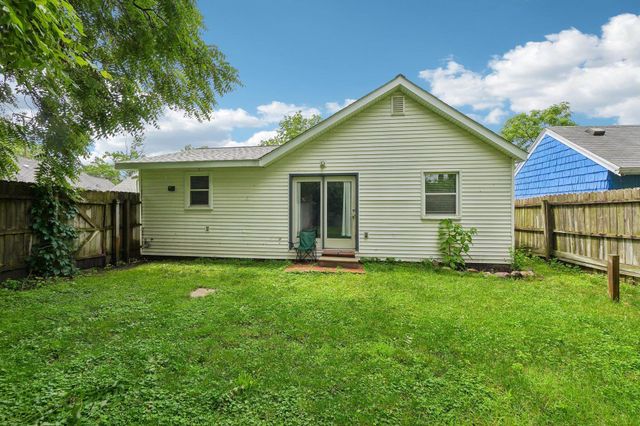 13 Myra Avenue, Pontiac, MI 48341