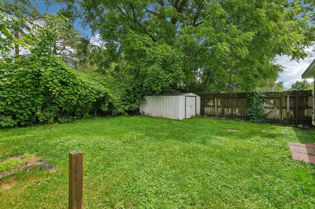 13 Myra Avenue, Pontiac, MI 48341