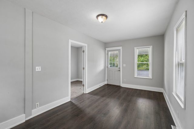 13 Myra Avenue, Pontiac, MI 48341