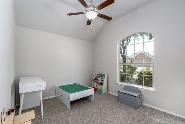 975 Crockett Drive, Lavon, TX 75166