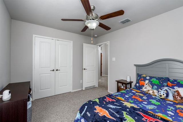 975 Crockett Drive, Lavon, TX 75166