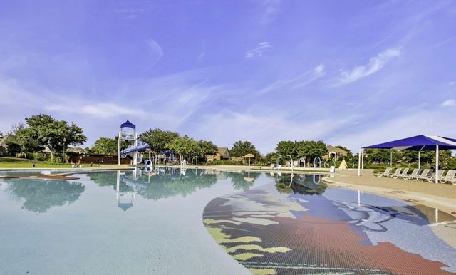 975 Crockett Drive, Lavon, TX 75166