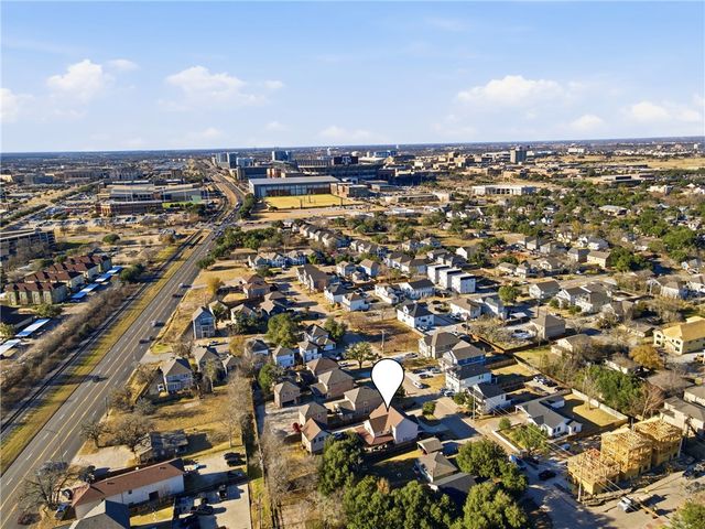 606 Maryem Street, College Station, TX 77840