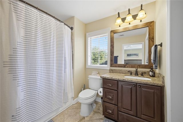 606 Maryem Street, College Station, TX 77840