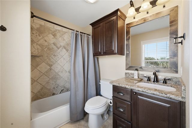 606 Maryem Street, College Station, TX 77840