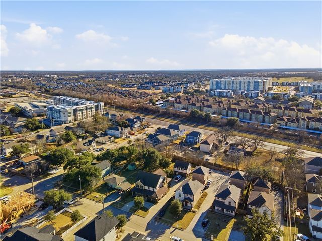 606 Maryem Street, College Station, TX 77840