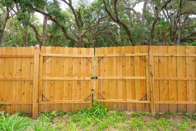 501 HILLPINE WAY, Brandon, FL 33510