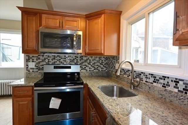 12 Eaton St, Revere, MA 02151