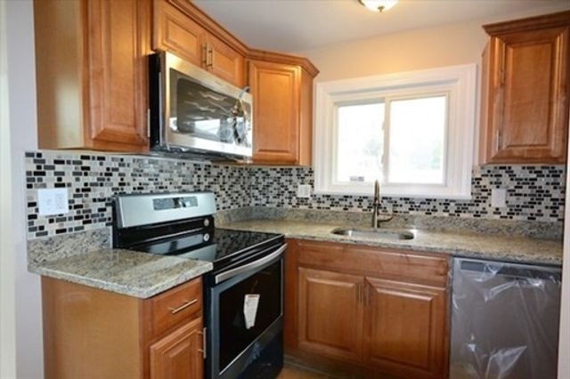 12 Eaton St, Revere, MA 02151