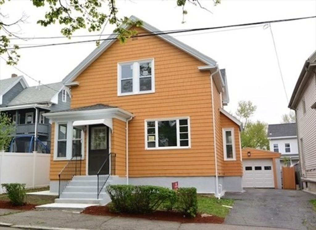 12 Eaton St, Revere, MA 02151