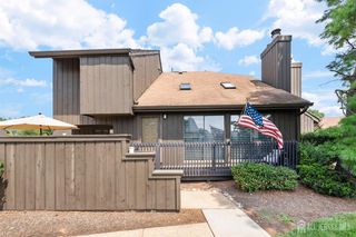 18 Westgate Drive, Edison, NJ 08820