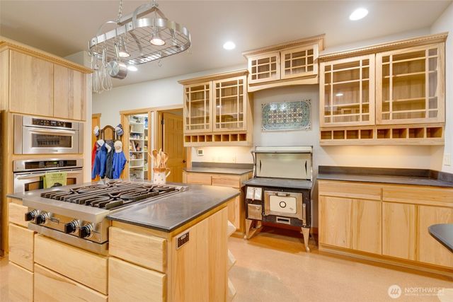 12280 State Route 903, Ronald, WA 98940