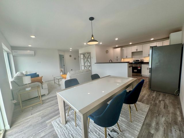 600 Garfield Street SE, Warroad, MN 56763