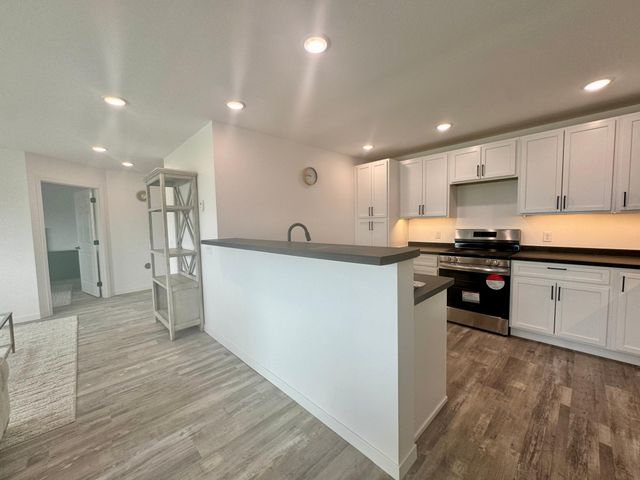 600 Garfield Street SE, Warroad, MN 56763