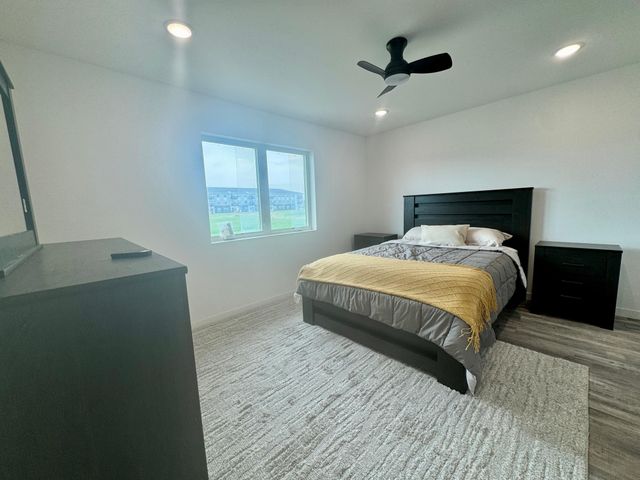 600 Garfield Street SE, Warroad, MN 56763