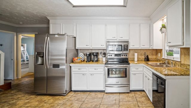 328 16th Ave. S, Surfside Beach, SC 29575