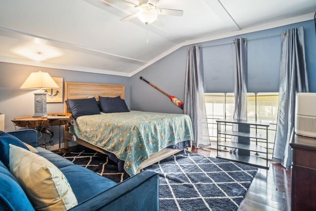 328 16th Ave. S, Surfside Beach, SC 29575