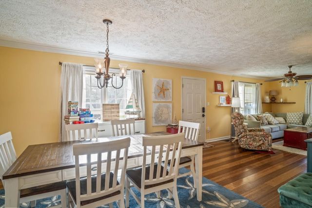 328 16th Ave. S, Surfside Beach, SC 29575