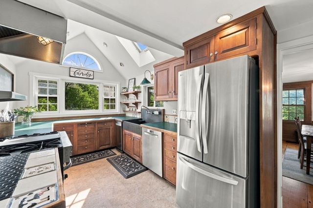 25 Concord St, Gloucester, MA 01930