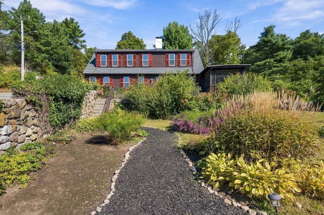 25 Concord St, Gloucester, MA 01930