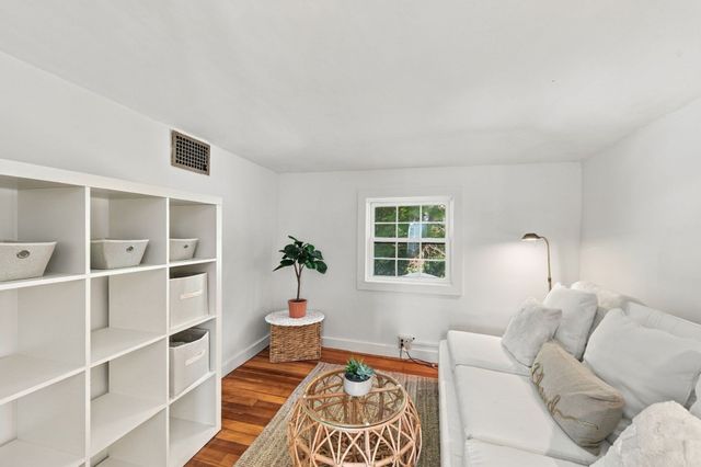 25 Concord St, Gloucester, MA 01930