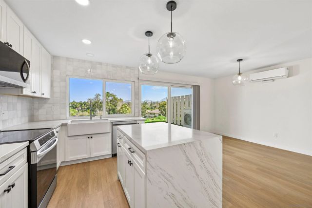 11218 Poblado Road, San Diego, CA 92127