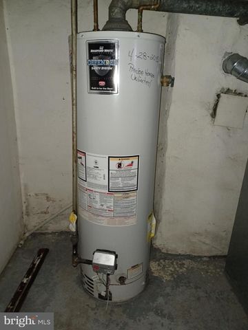 4135 LAWNDALE ST, Philadelphia, PA 19124