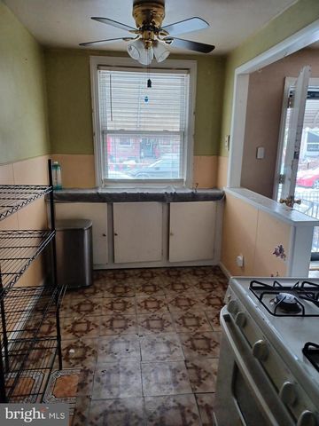 4135 LAWNDALE ST, Philadelphia, PA 19124