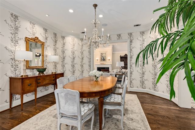 31 Stonecourt Drive, Dallas, TX 75225