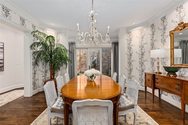 31 Stonecourt Drive, Dallas, TX 75225