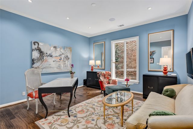 31 Stonecourt Drive, Dallas, TX 75225