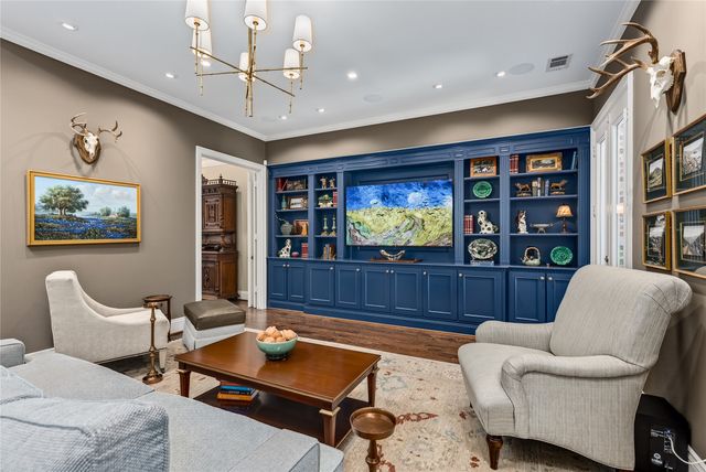 31 Stonecourt Drive, Dallas, TX 75225