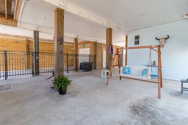 12839 E Conquistador Drive, Galveston, TX 77554