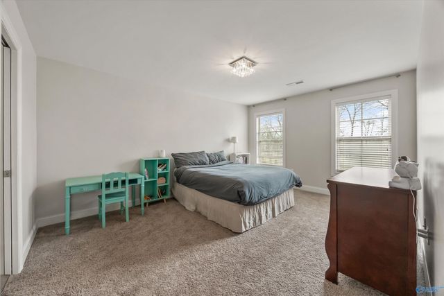 7550 Parktrace Lane, Owens Cross Roads, AL 35763