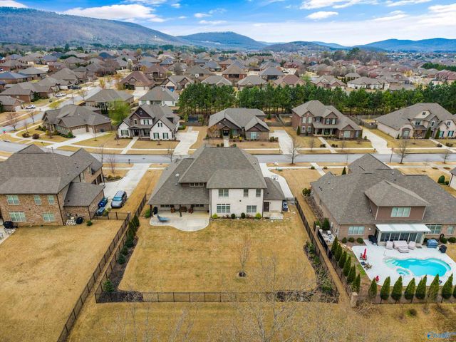 7550 Parktrace Lane, Owens Cross Roads, AL 35763