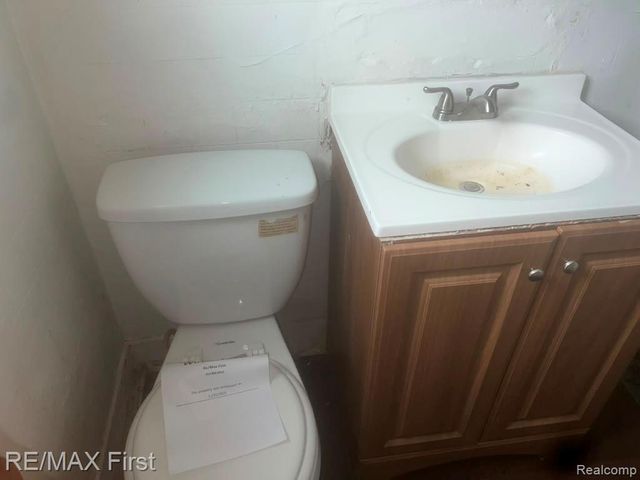 6400 Seminole Street, Detroit, MI 48213